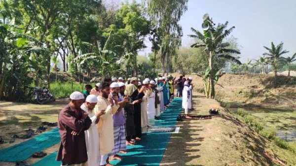 দিনাজপুরে ৬ উপজেলায় ঈদ উদযাপন