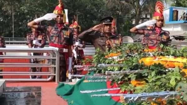 যশোরের শার্শা উপজেলা বীরশ্রেষ্ট নূর মোহাম্মদের সমাধিতে গার্ড অব অনার ও পুস্পস্তবক অর্পন