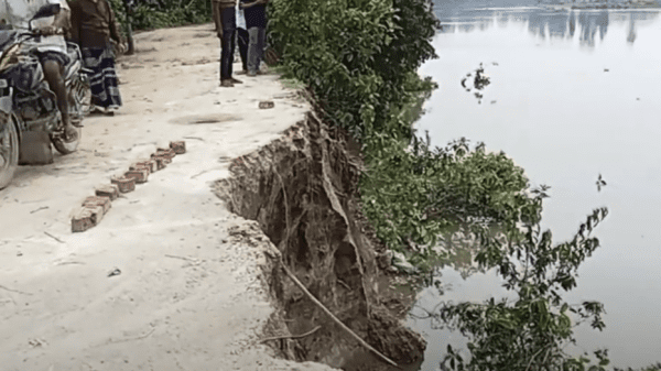 করতোয়া নদীতে নাব্যতা সংকট: ভাঙছে ঘরবাড়ি, তলিয়ে যাচ্ছে ফসলি জমি