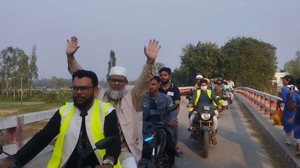 বগুড়া-৫ আসনে সমর্থন আদায়ে দবিবুর রহমানের গণসংযোগ