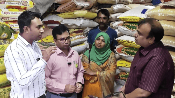 বগুড়ায় মুগডালে ক্ষতিকারক রঙ, ৪ ব্যবসা প্রতিষ্ঠানকে লাখ টাকা জরিমানা